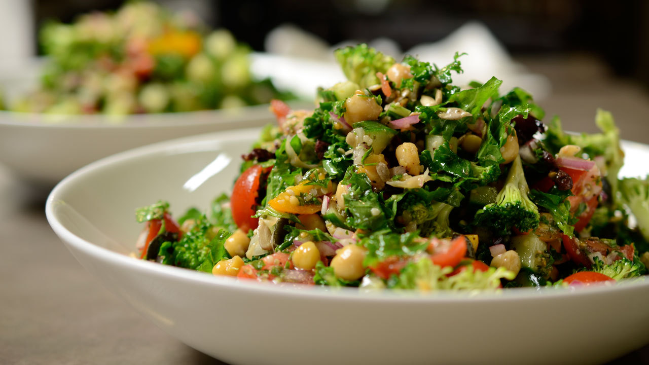 Mediterranean Crunch Salad